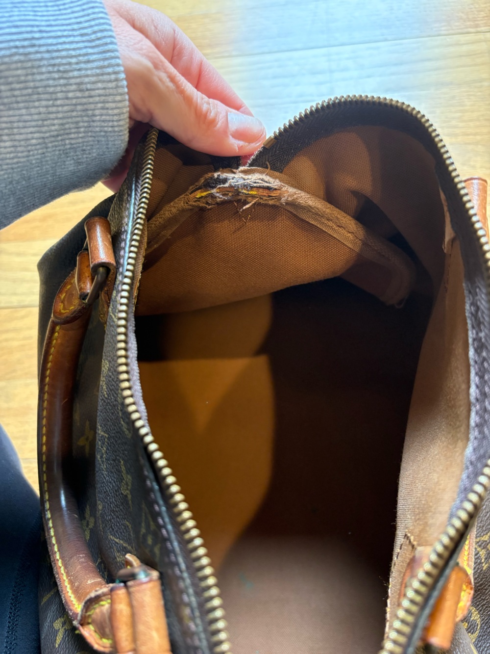 Louis Vuitton Brown Monogram Satchel with Tan Leather Handles - Picture 5 of 16